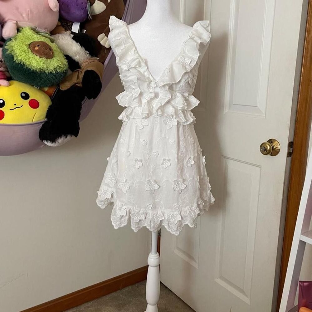 SAINTS + SECRETS WHITE 3D FLORAL RUFFLE MINI DRESS